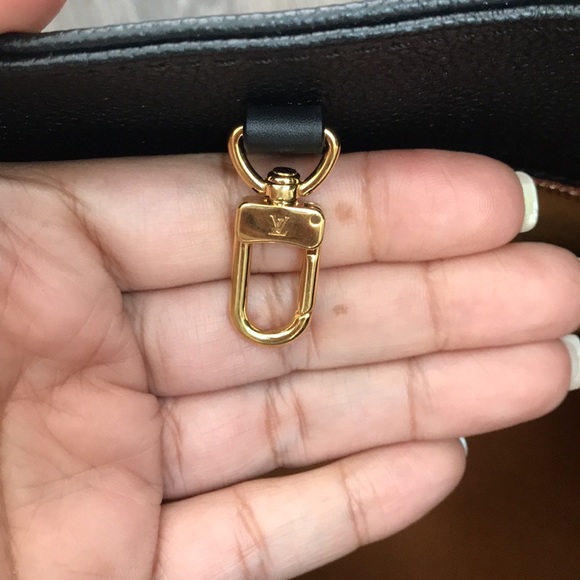 Authentic Louis Vuitton Black All Leather Large tote Bag. On the go LIKE NEW!! - Picture 14 of 17